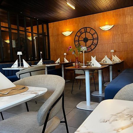Hotel Lacour Эйглие Экстерьер фото