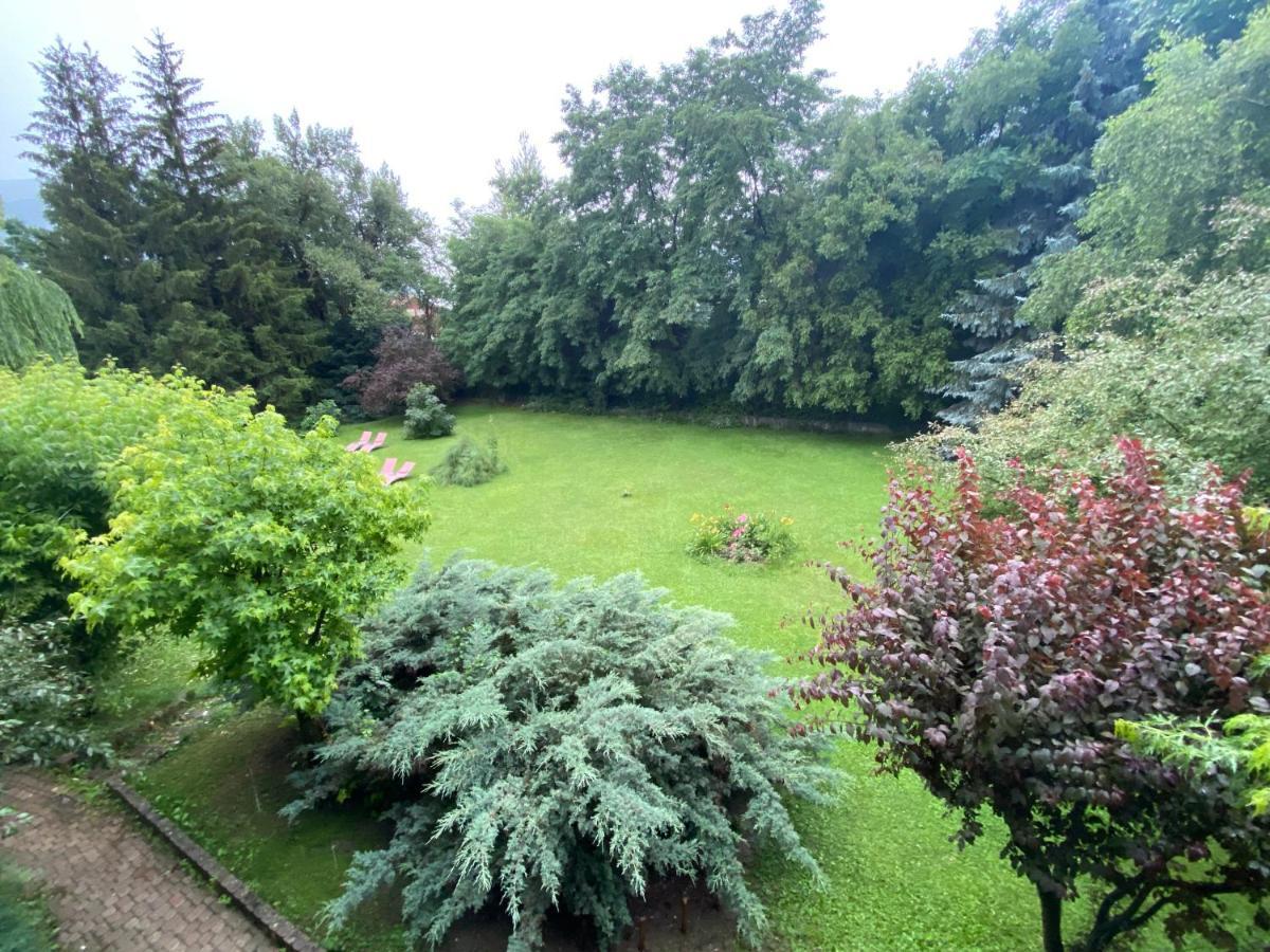 Hotel Lacour Эйглие Экстерьер фото