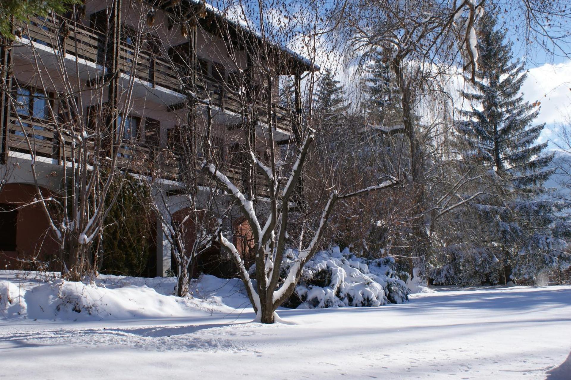 Hotel Lacour Эйглие Экстерьер фото
