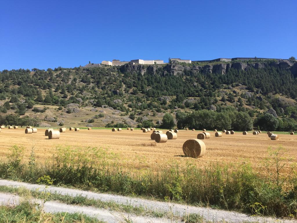 Hotel Lacour Эйглие Экстерьер фото