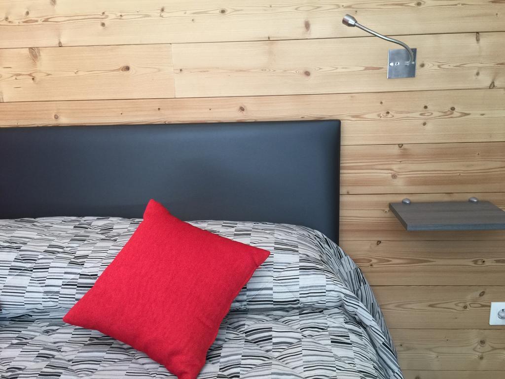 Hotel Lacour Эйглие Экстерьер фото